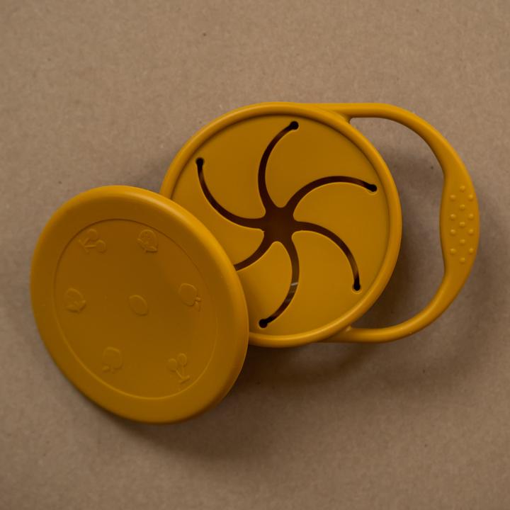 Silicone collapsible snack containers